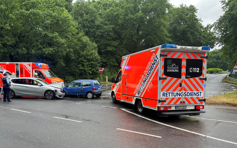 POL-DU: Neudorf: Unfall an Autobahnauffahrt - vier Verletzte - Foto: presseportal.de