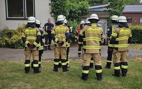 FW Alpen: Interkommunaler Grundlehrgang erfolgreich absolviert - Foto: presseportal.de