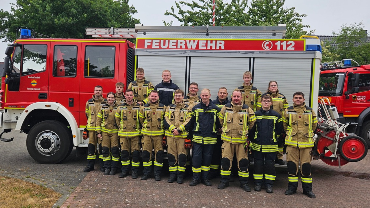 FW Xanten: Interkommunaler Grundlehrgang erfolgreich absolviert - Foto: presseportal.de