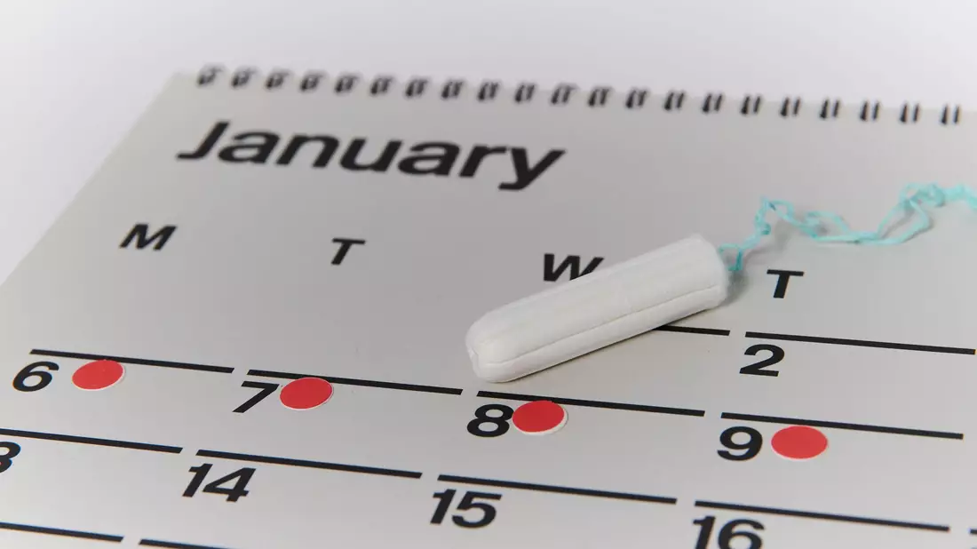 Die meisten Frauen empfinden Menstruation auch heute noch als Tabuthema. - Bild: Annette Riedl/dpa