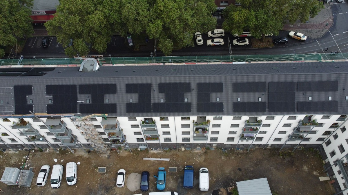 Photovoltaik auf Mehrfamilienhäusern: Beliebt, aber bundespolitisch unerwünscht? - Foto: presseportal.de