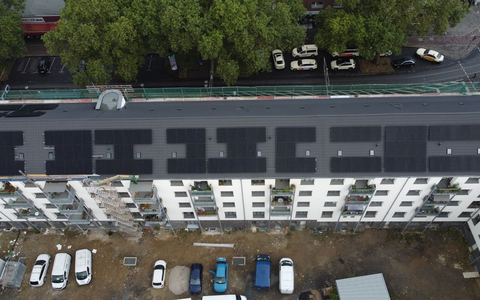 Photovoltaik auf MehrfamilienhĂ€usern: Beliebt, aber bundespolitisch unerwĂŒnscht? - Foto: presseportal.de Photovoltaik auf MehrfamilienhĂ€usern: Beliebt, aber bundespolitisch unerwĂŒnscht? - Foto: presseportal.de