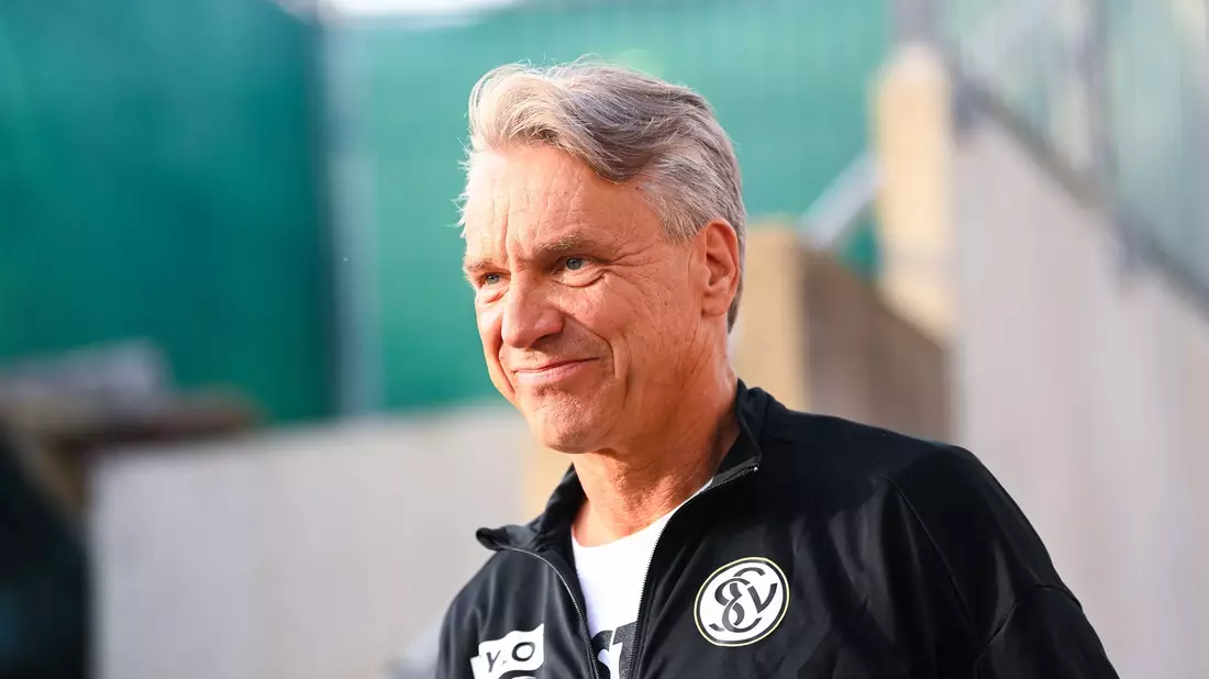 Kommt nun Horst Steffen an die Weser? - Bild: Silas Schüller/DEFODI Images/dpa