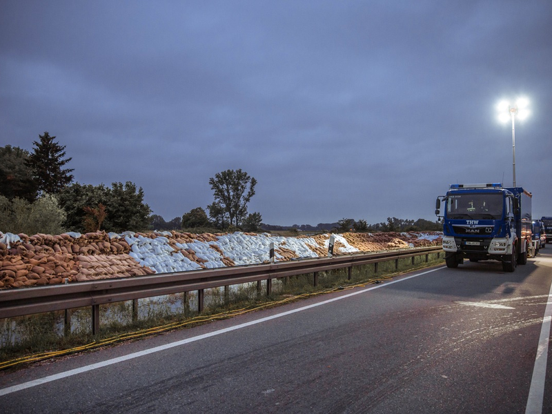 THW Bayern: Jahrhunderthochwasser in Bayern: Emotionaler Rückblick des THW Einsatzes - Foto: presseportal.de