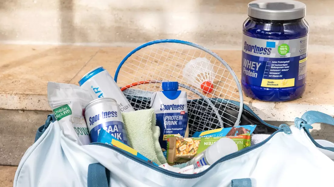 Auch beim Sport: Trennen wie Profis / Mit richtiger Mülltrennung gewinnen: Teamtrikots und Geldpreise für die Vereinskasse - Bild: presseportal.de