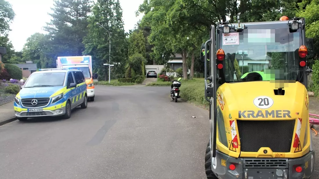 POL-VIE: Viersen: Unfall mit Radlader - Viersener wird leicht verletzt - Bild: presseportal.de