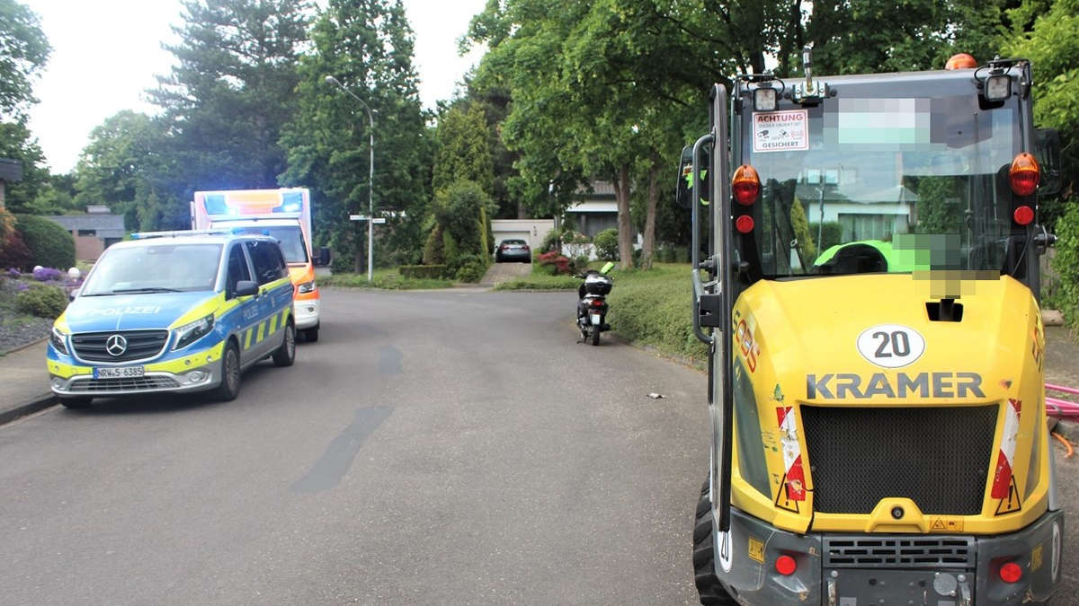 POL-VIE: Viersen: Unfall mit Radlader - Viersener wird leicht verletzt - Foto: presseportal.de