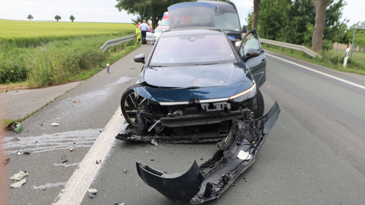 POL-HX: 22-jähriger Motorradfahrer bei Unfall lebensgefährlich verletzt - Foto: presseportal.de