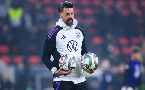 Sandro Wagner wird Trainer in Augsburg. - Foto: Tom Weller/dpa