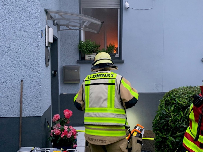 FW-GLA: Brennende Spülmaschine auf der Strickholtstraße - Feuerwehr verhindert Schlimmeres - Foto: presseportal.de