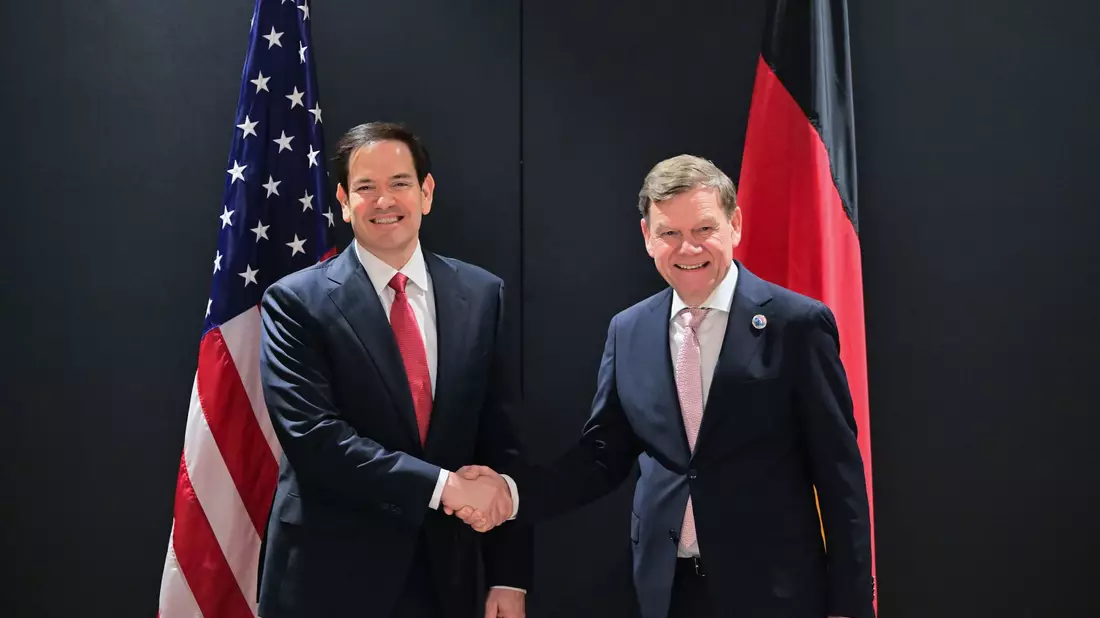 Für den neuen Außenminister Johann Wadephul ist der Besuch in der US-Hauptstadt Washington die bisher wohl kniffligste Antrittsreise. - Bild: Sebastian Gollnow/dpa