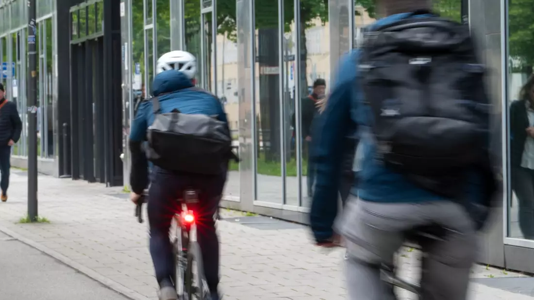 Gerade in Deutschland bieten viele Unternehmen ihren Mitarbeitern Fahrradleasing an.  - Bild: Leonie Asendorpf/dpa
