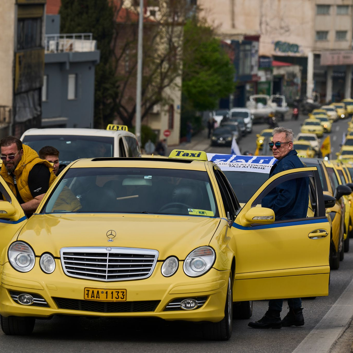 Zwei Tage lang keine Taxis in Athen - für Touristen und Einheimische ein großes Problem. (Archivbild) - Foto: Petros Giannakouris/AP/dpa