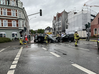 FW Bremerhaven: Schwer Verkehrsunfall im Berufsverkehr, 3 PKW beteiligt - Foto: presseportal.de