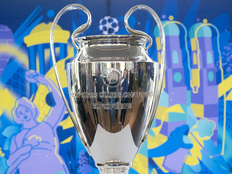 In München wird um den wichtigsten Pokal im Vereinsfußball gespielt. - Foto: Sven Hoppe/dpa