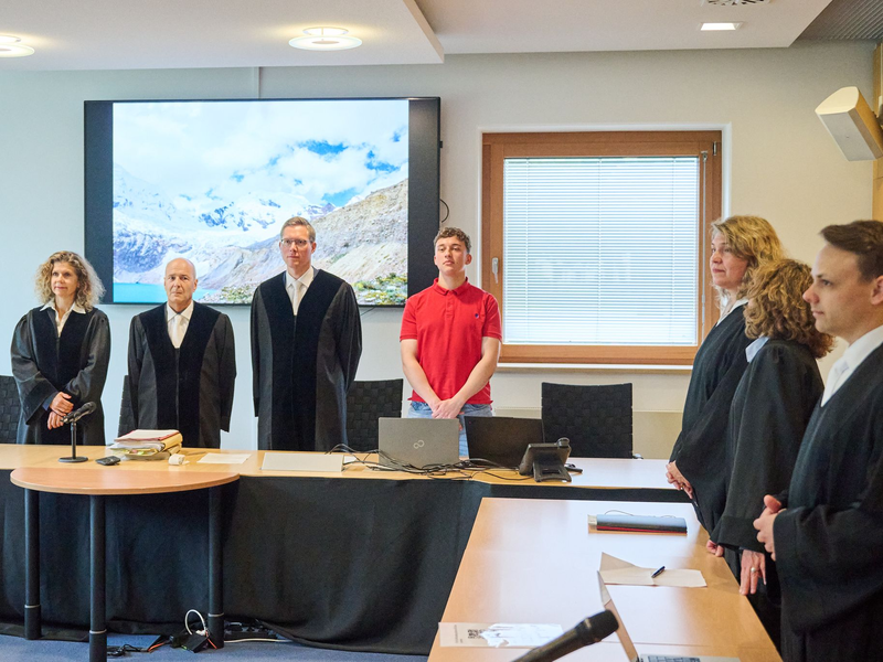 Mit dem Zivilprozess wollte der Landwirt erreichen, dass sich RWE an Kosten für Schutzmaßnahmen gegen eine mögliche Flutwelle durch den Gletschersee Palcacocha beteiligt. - Foto: Bernd Thissen/dpa