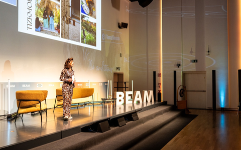 BEAM-Summit 2025 in Bozen: Zusammenarbeit als Schlüssel zur Zukunft der Hospitality / Über 250 Teilnehmer, 18 internationale Speaker und vier BEAM Labs - Foto: presseportal.de BEAM-Summit 2025 in Bozen: Zusammenarbeit als Schlüssel zur Zukunft der Hospitality / Über 250 Teilnehmer, 18 internationale Speaker und vier BEAM Labs - Foto: presseportal.de