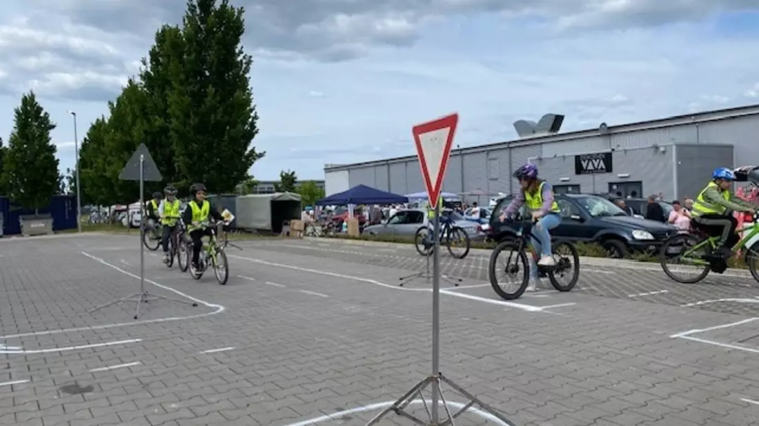 POL-PDKH: Erfolgreicher Fahrradtag der Jugendverkehrsschule Bad Kreuznach - Bild: presseportal.de