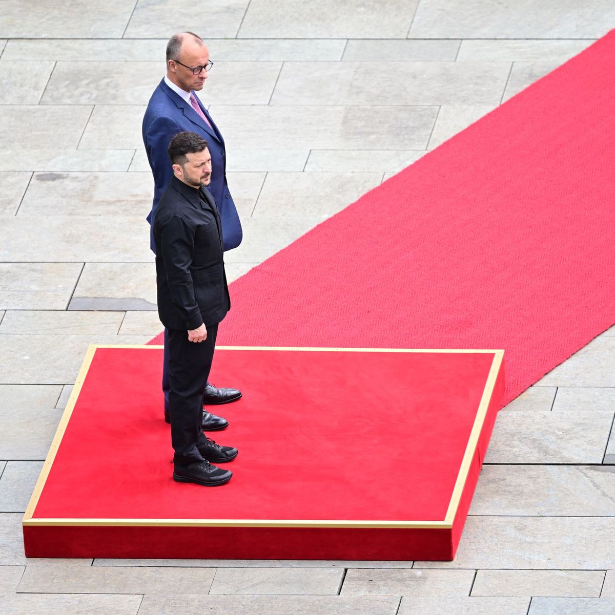 Deutschland sagte der Ukraine Unterstützung bei der Produktion weitreichender Raketen zu.  - Foto: Fabian Sommer/dpa