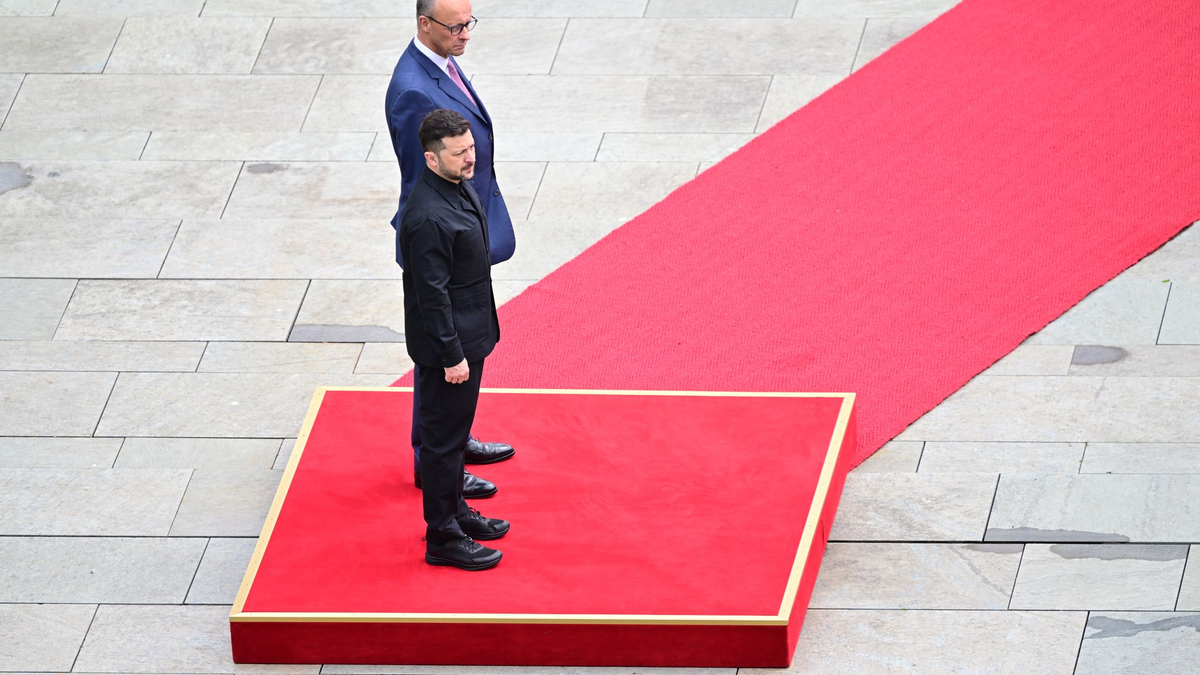 Taurus bekommt Selenskyj erstmal nicht von Merz, aber dafür etwas anderes. - Foto: Fabian Sommer/dpa