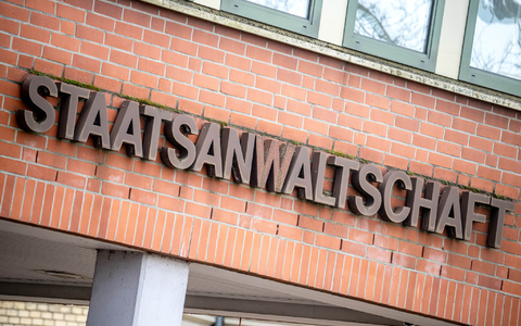 Bei der Staatsanwaltschaft Verden wird wegen möglicher jahrelanger Vergewaltigung einer Frau ermittelt. (Archivbild) - Foto: Sina Schuldt/dpa Bei der Staatsanwaltschaft Verden wird wegen möglicher jahrelanger Vergewaltigung einer Frau ermittelt. (Archivbild) - Foto: Sina Schuldt/dpa