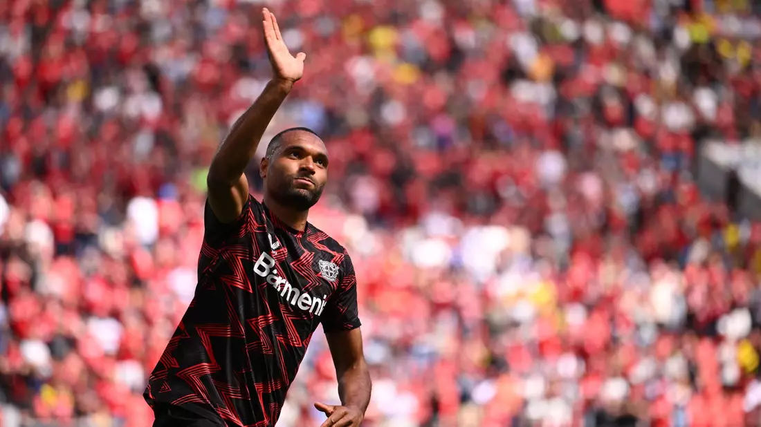  Jonathan Tah bei seinem Abschied aus Leverkusen. - Bild: Marius Becker/dpa