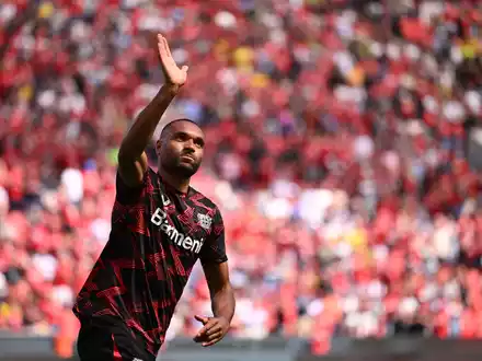  Jonathan Tah bei seinem Abschied aus Leverkusen. - Foto: Marius Becker/dpa