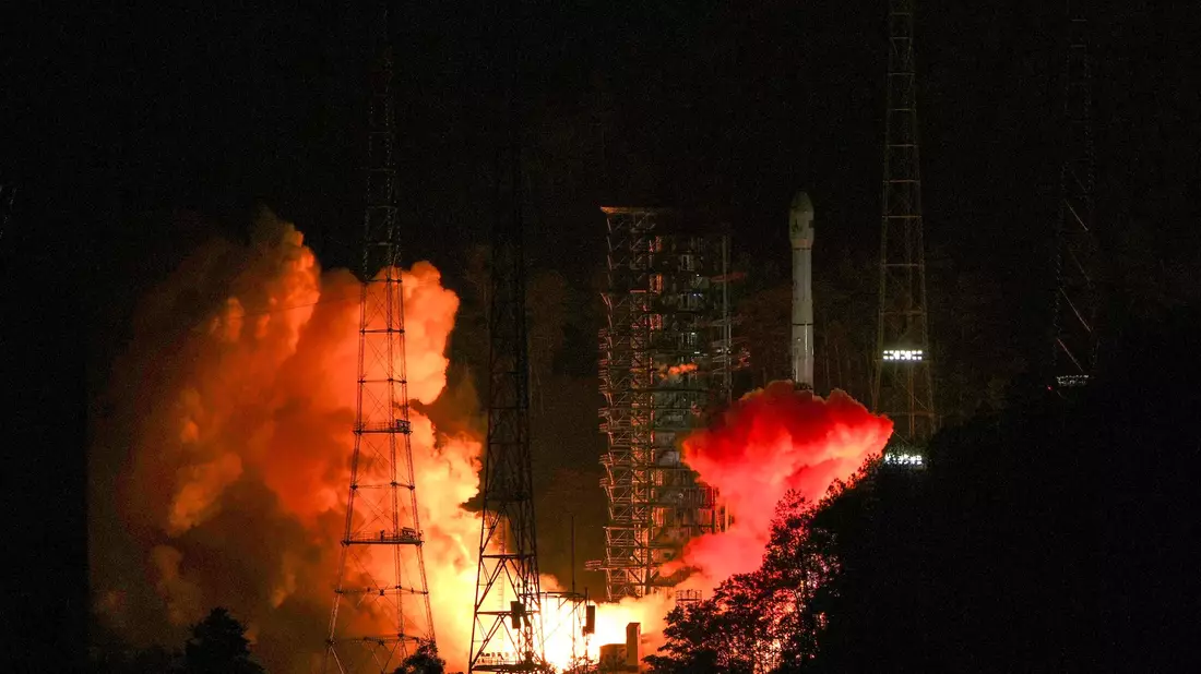 China will die Sonde nach ihrem Einsatz an einem Asteroiden zu weiteren Zielen schicken.  - Bild: Ren Pengfei/XinHua/dpa