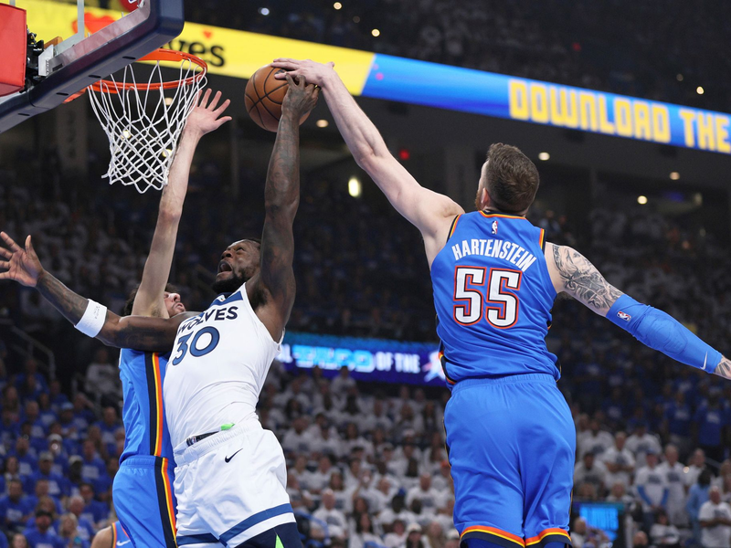 Hartenstein kann nun als zweiter Deutscher nach Dirk Nowitzki den NBA-Titel gewinnen. - Foto: Nate Billings/AP/dpa