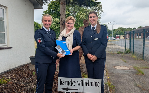 POL-VER: Demokratiearbeit innerhalb der Polizei: Polizeiinspektion Verden/Osterholz und der Dokumentations- und Lernort Baracke Wilhelmine unterzeichnen Kooperationsvertrag - Foto: presseportal.de