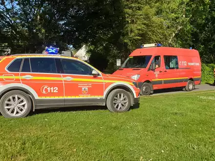 FW-BN: Manövrierunfähiges Binnenschiff ruft die Feuerwehr auf den Plan - Foto: presseportal.de
