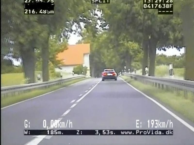 POL-NB: Wieder ein Raser mit Kind im Auto - Foto: presseportal.de