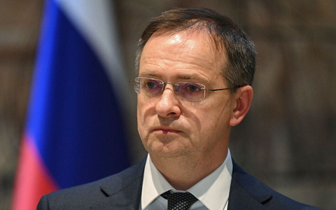 Der Berater von Kremlchef Putin, Wladimir Medinski, soll auch diesmal die russische Delegation anführen. (Archivbild) - Foto: Ramil Sitdikov/Pool Sputnik/dpa
