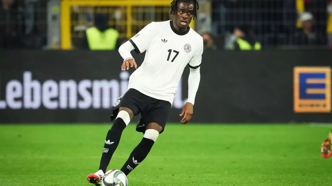 Nationalspieler Yann Bisseck steht im Kader von Inter Mailand. - Bild: Christian Charisius/dpa