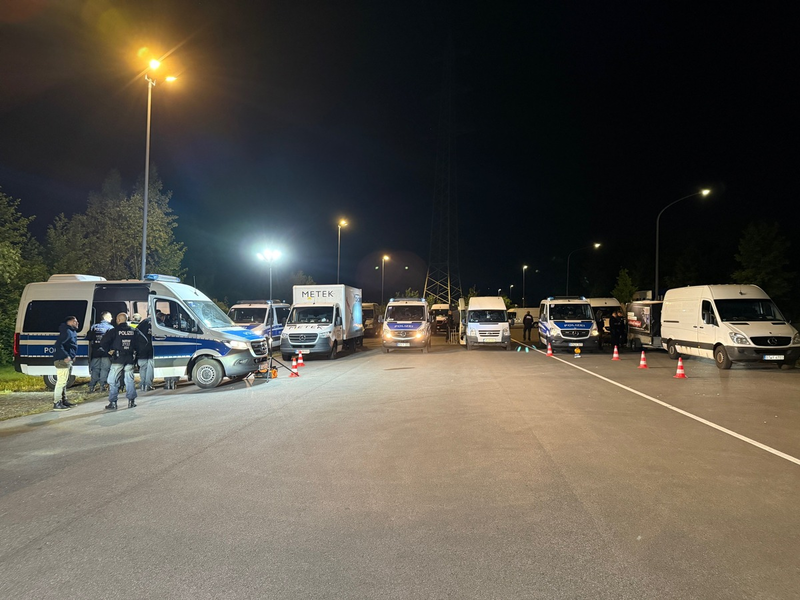 POL-E: Essen: Gemeinsame Anhaltekontrollen am Sulterkamp führen erneut zu Erfolg - Foto: presseportal.de