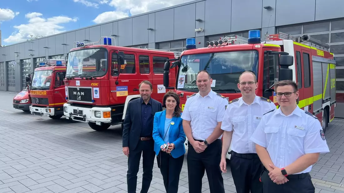 FW-LEV: Leverkusen übergibt Feuerwehrfahrzeuge an Ukraine - Bild: presseportal.de