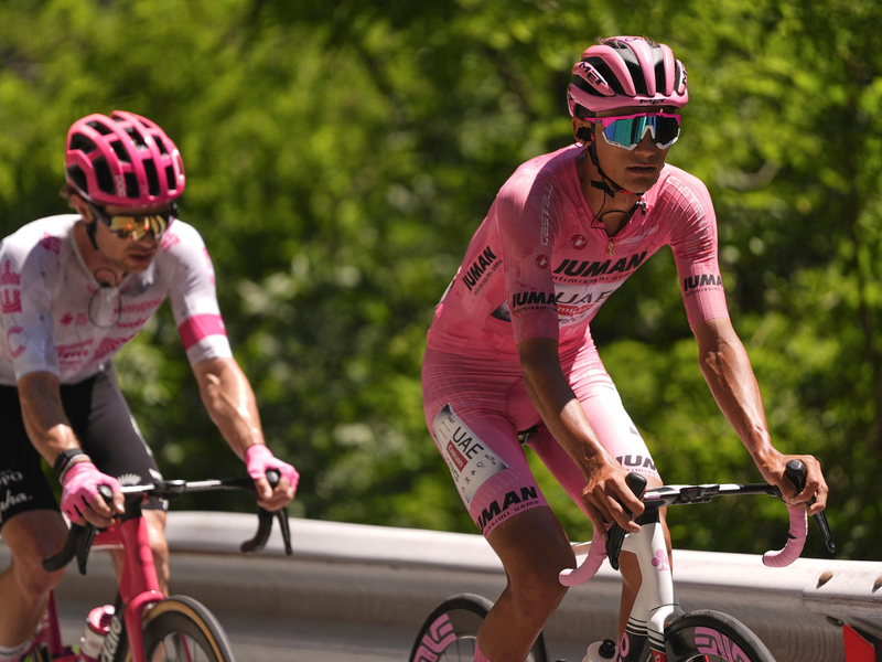 Lässt sich nicht abhängen: Der Mexikaner Isaac del Toro. - Foto: Marco Alpozzi/LaPresse/AP/dpa