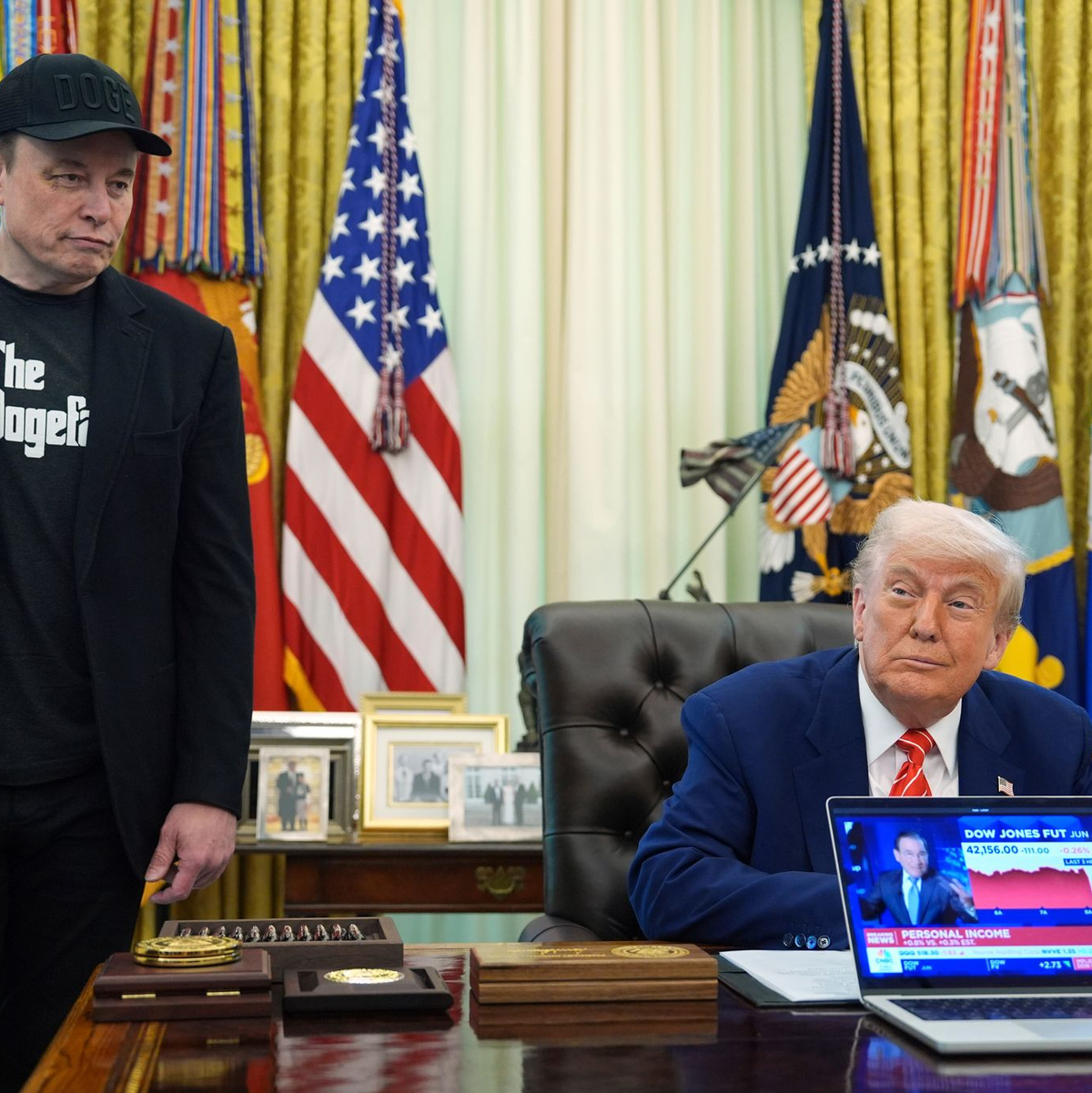 Beim Abschied im Weißen Haus zollten sich Trump und Musk noch gegenseitig Respekt. (Archivbild) - Foto: Evan Vucci/AP/dpa