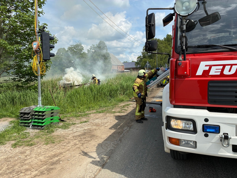 POL-CUX: Brand in Verteilerkasten sorgt für Verkehrsbehinderungen rund um Karls Erlebnisdorf - Foto: presseportal.de