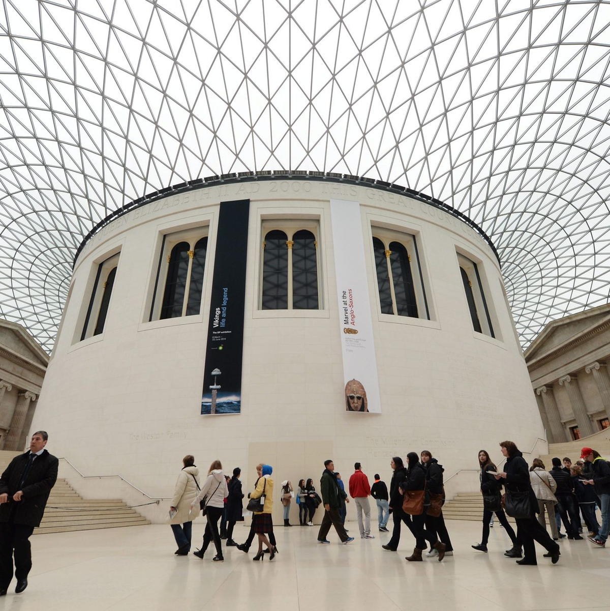 Die spektakuläre Decke im British Museum in London. (Archivbild) - Foto: Andy Rain/epa/dpa