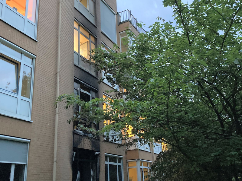 Das Feuer in dem Hamburger Krankenhaus wurde wohl absichtlich gelegt. Ein Patient hat ersten Erkenntnissen zufolge sein Kissen in Brand gesteckt. - Foto: Bernhard Sprengel/dpa