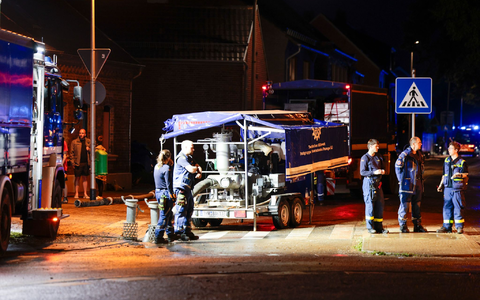 Nach dem Unwetter zeitweise ohne Strom: Erftstadt-Herrig - Foto: Thomas Banneyer/dpa