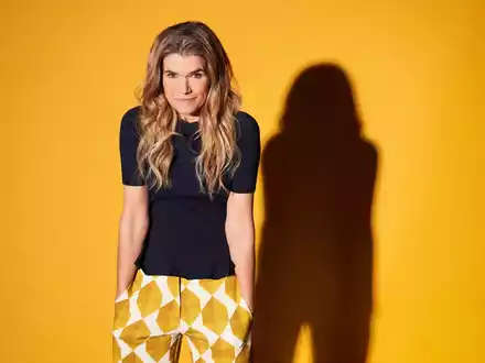 Anke Engelke: Smartphone und Social Media interessieren mich nicht / Die Komikerin im Interview mit der Apotheken Umschau - Foto: presseportal.de