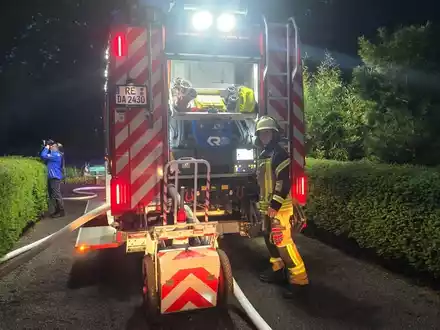 FW Datteln: Kleingebäudebrand - Gartenlaube in Vollbrand - Foto: presseportal.de
