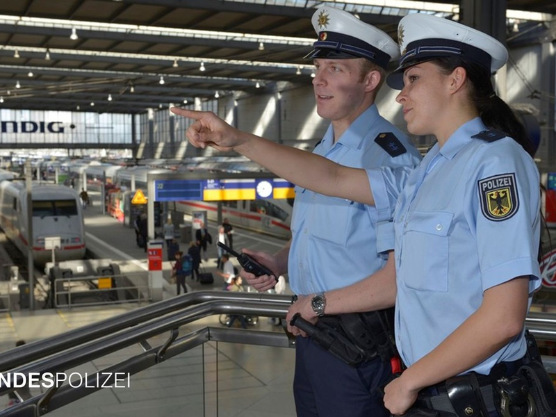 Bundespolizeidirektion München: Zahlreiche Gewaltdelikte im Bahnbereich - Drei Fälle mit Glasflascheneinsatz - Foto: presseportal.de