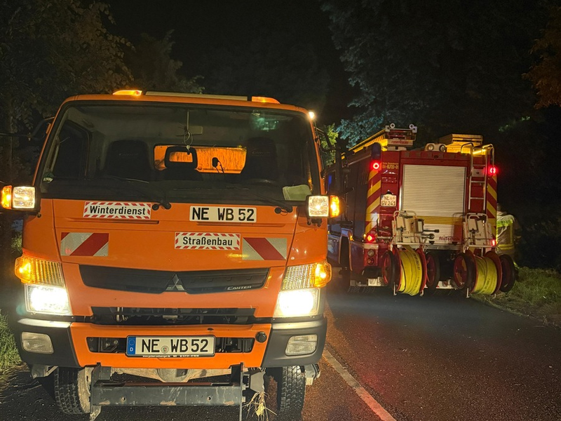 FW Grevenbroich: Starkregen sorgt für zahlreiche Einsätze im Stadtgebiet - Foto: presseportal.de