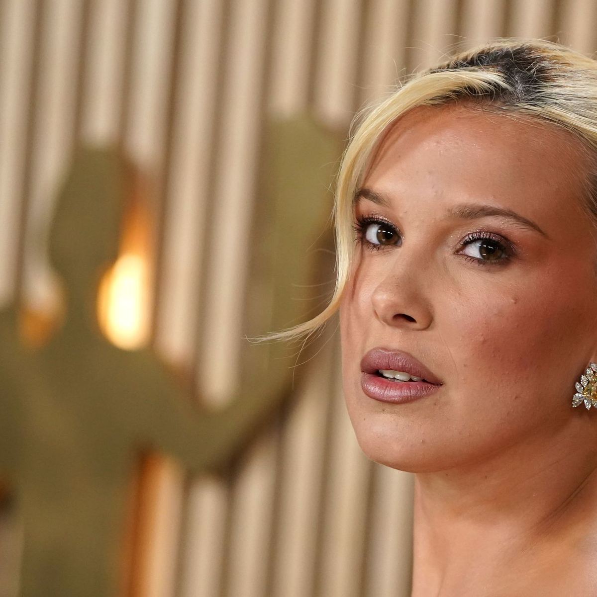 Ziemlich groß geworden seit den Anfängen ihrer «Stranger Things»-Rolle Eleven: Millie Bobby Brown. (Archivbild) - Foto: Jordan Strauss/Invision via AP/dpa