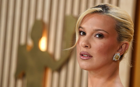 Ziemlich groß geworden seit den Anfängen ihrer «Stranger Things»-Rolle Eleven: Millie Bobby Brown. (Archivbild) - Foto: Jordan Strauss/Invision via AP/dpa