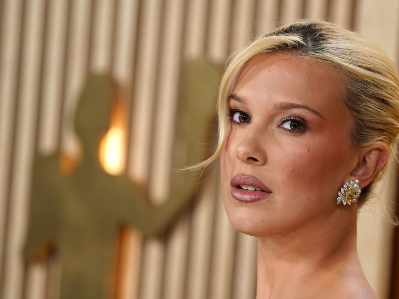 Ziemlich groß geworden seit den Anfängen ihrer «Stranger Things»-Rolle Eleven: Millie Bobby Brown. (Archivbild) - Foto: Jordan Strauss/Invision via AP/dpa