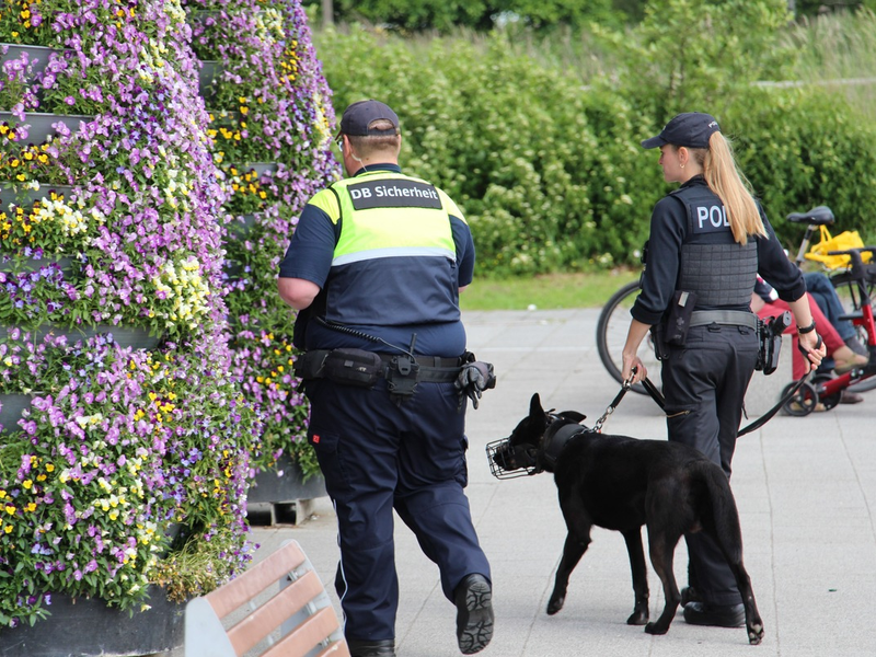 BPOL-HRO: Schwerpunkteinsätze an Rostocker Verkehrsstationen zur Bekämpfung von Gewaltdelikten - Foto: presseportal.de